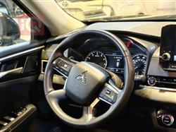 ميتسوبيشي اوتلاندر